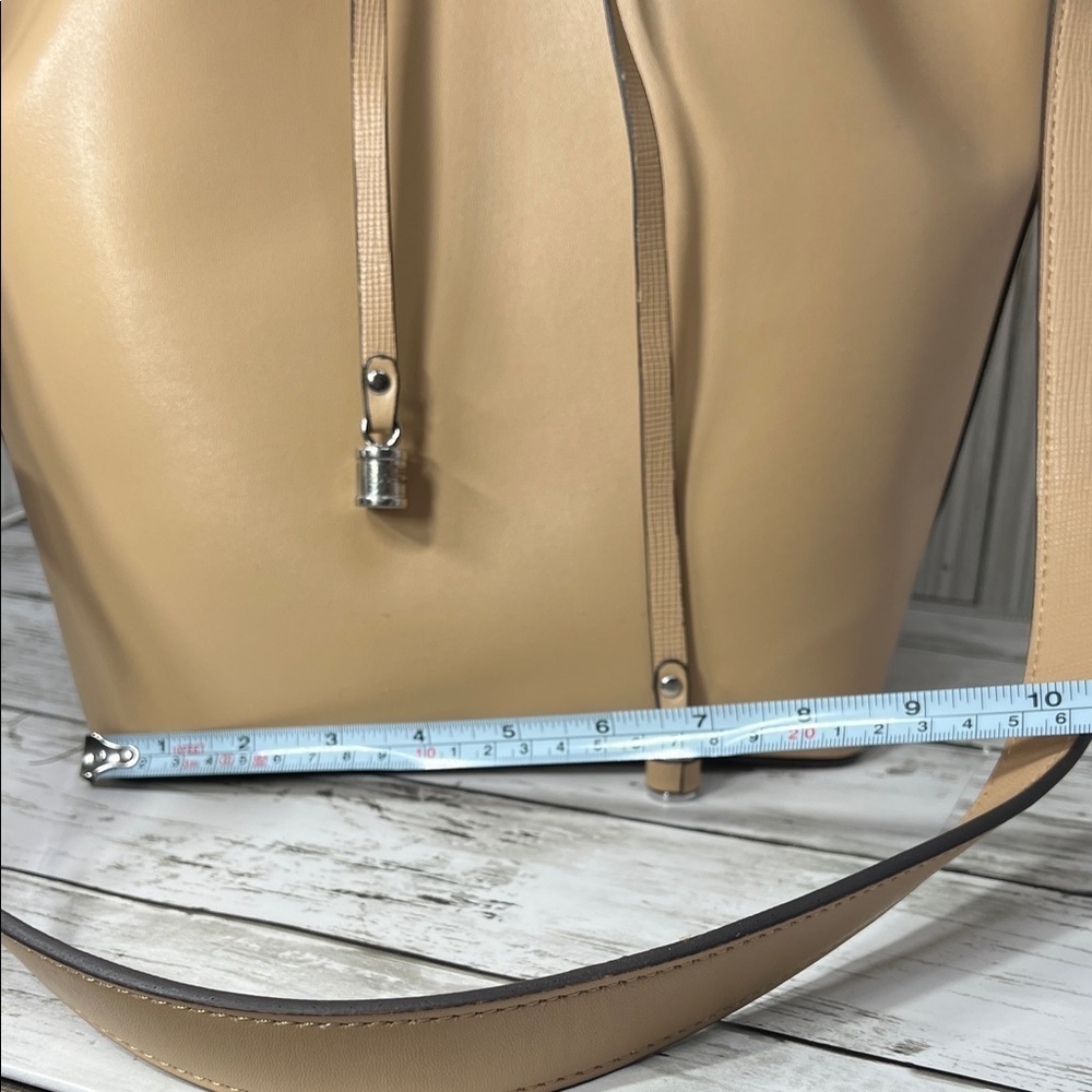 Zara Beige Bucket Shoulder Bag - Picture 15 of 15